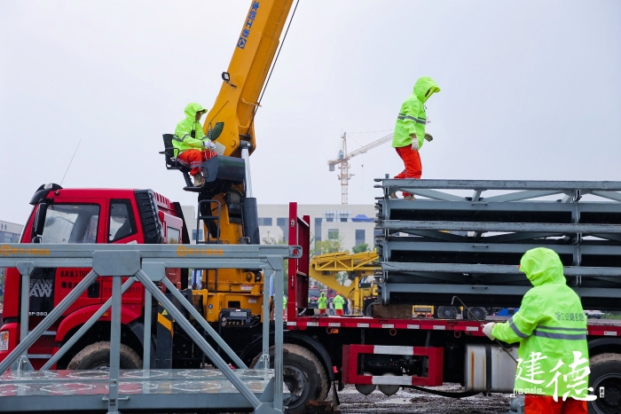 20分鐘一座應(yīng)急橋！徐工參與2024年省級公路與運(yùn)輸突發(fā)事件應(yīng)急演練