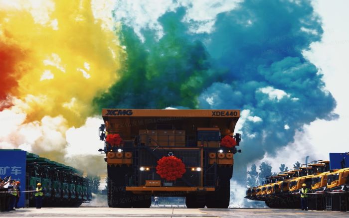 【國(guó)際化】批量交付歐洲！徐工150噸級(jí)礦車馳騁塞爾維亞