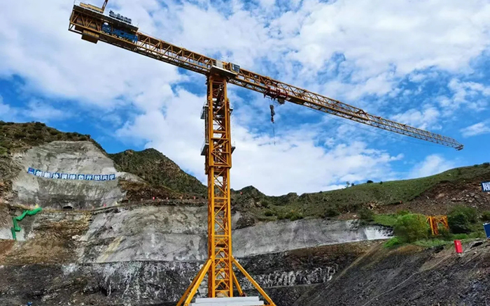 建個(gè)超大“充電寶”，徐工“鋼鐵巨人”正式上崗！