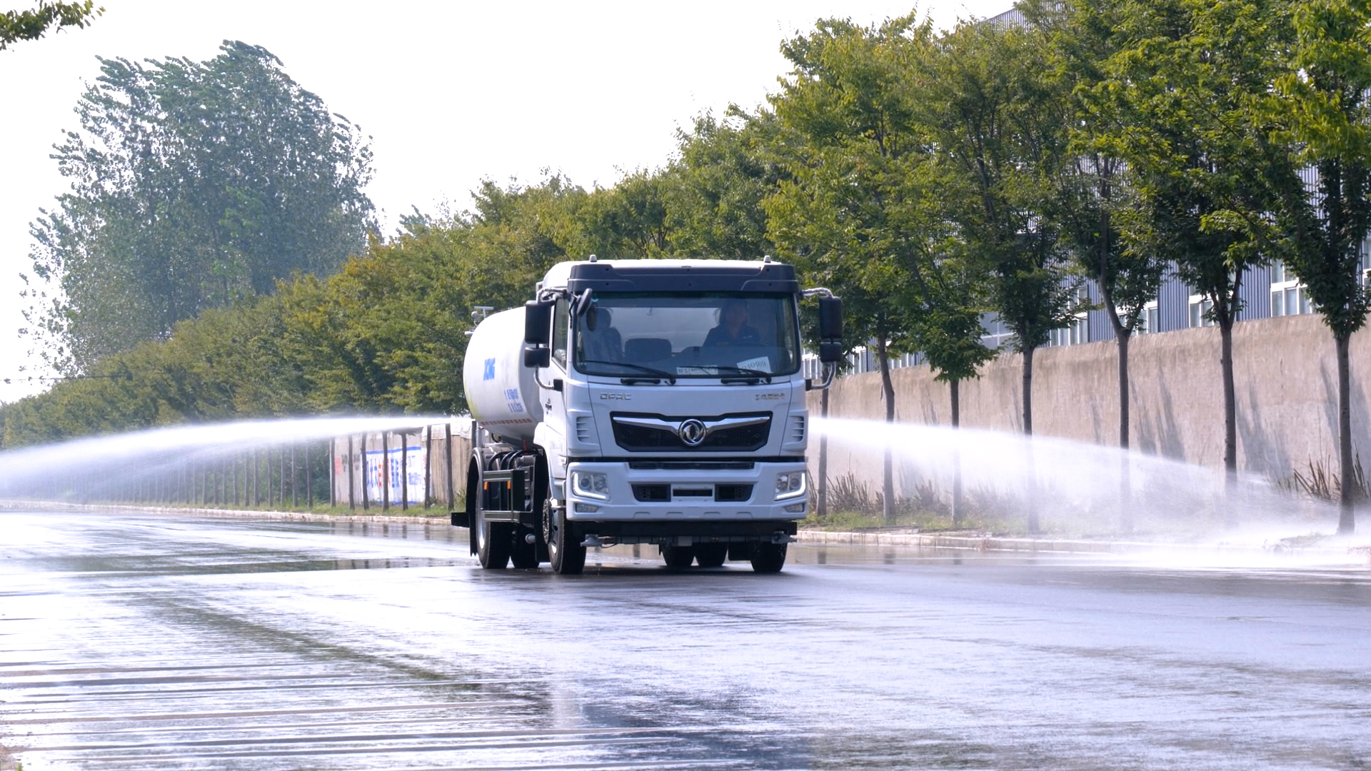 泰酷辣！徐工助力湖北天門城市綠化