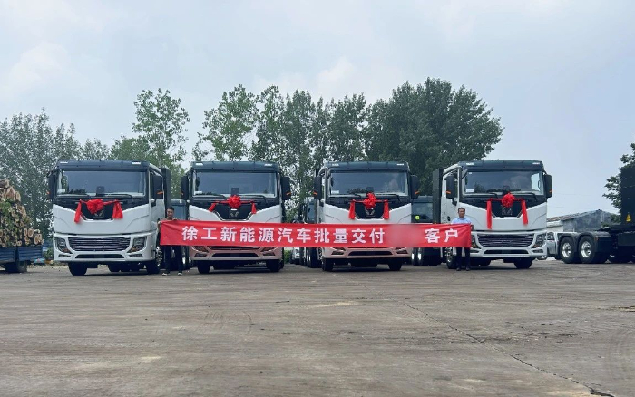 車隊(duì)老板的“致富經(jīng)”：“選擇徐工，就是選擇成功！”