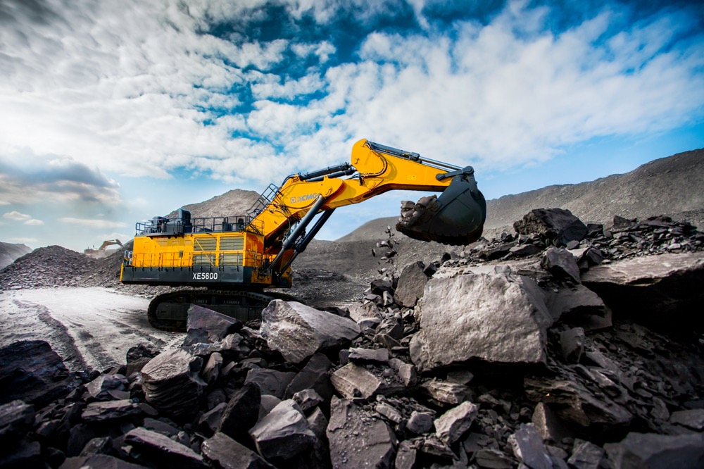 首次出海！徐工XE5600礦用挖掘機(jī)成功交付