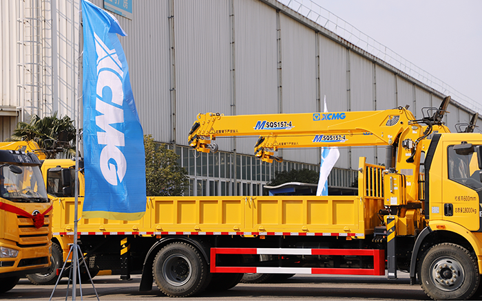 助力城市建設(shè)新征程！徐工隨車起重機(jī)M SQS157-4批量發(fā)車 