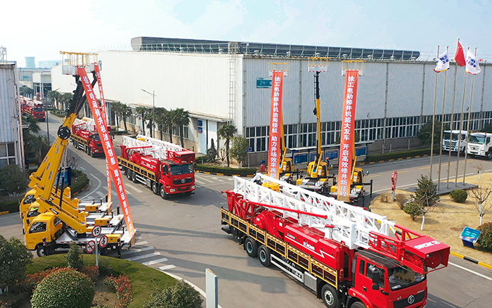 綠色修井效率再刷新，徐工電動修井機批量發(fā)車