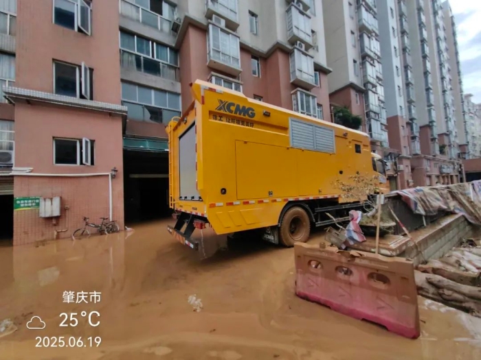 火速馳援！徐工多臺“抗洪勇士”全力迎戰(zhàn)!