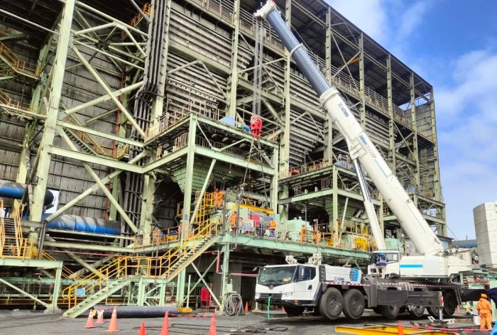 首臺(tái)！超大噸位XCA500BR落子首鋼鐵礦！