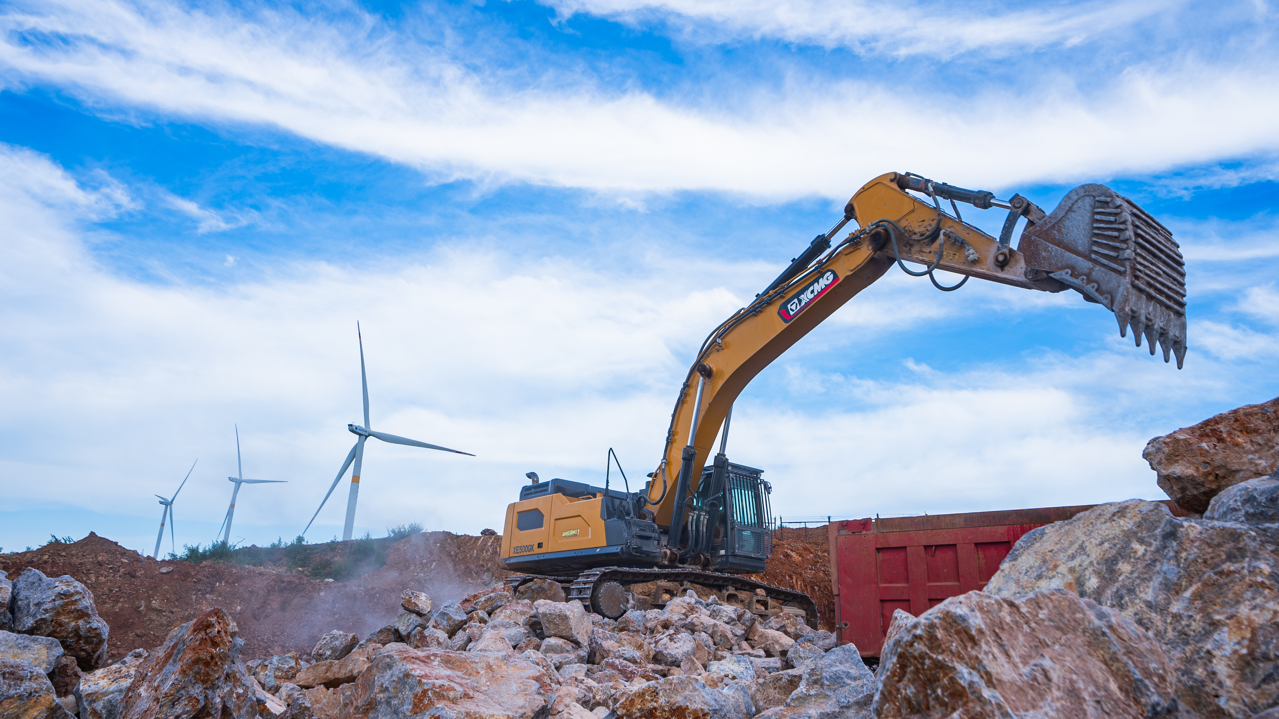 “掘金巨無(wú)霸”徐工XE500GK宜城石料開采，讓高效成就財(cái)富