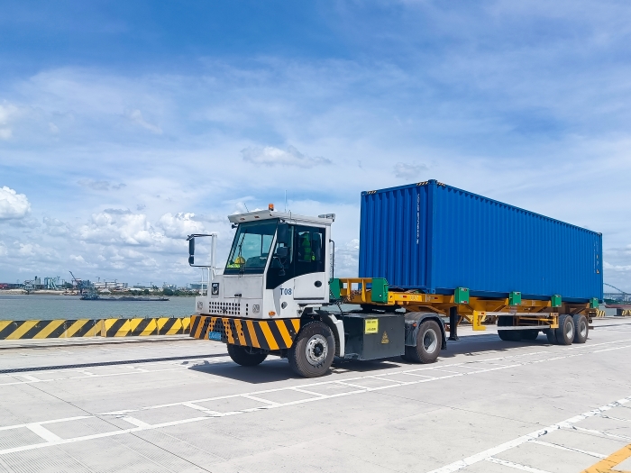 廣州港甄選！去看港口“特種兵”徐工純電牽引車