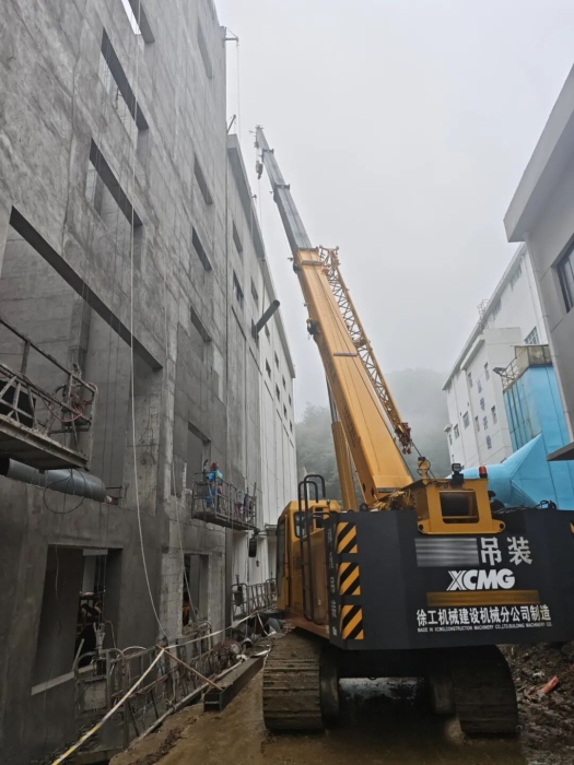 5米窄縫顯神威！請(qǐng)看XGTC30L5助力破解“灰塵圍城”！